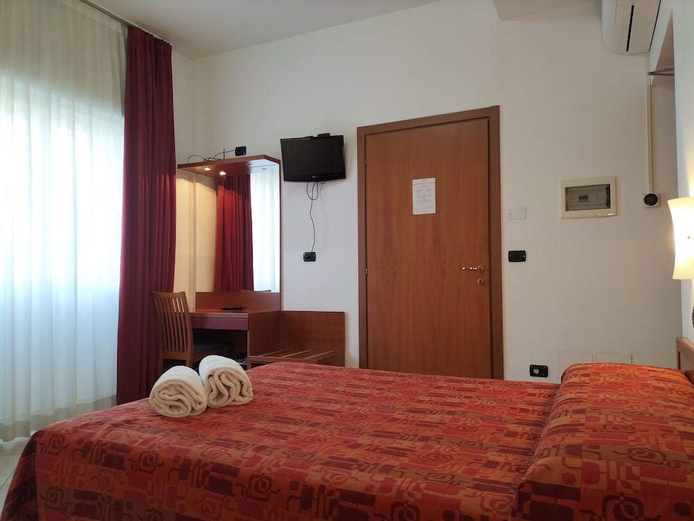 

Napoli - Brescia - Hotel Della Volta