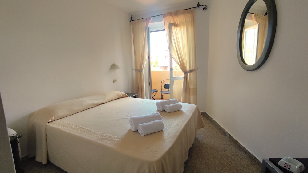 

Verona - Golfo Aranci - Hotel Castello
