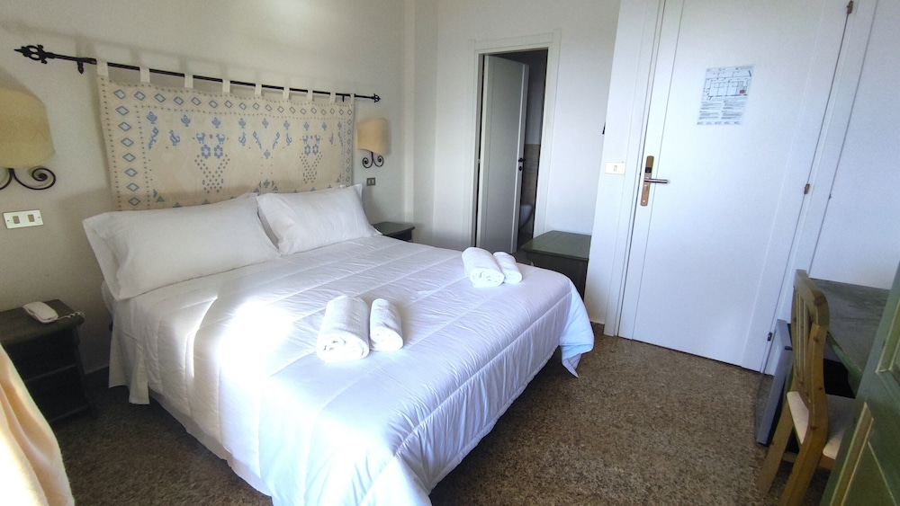 

Venezia - Golfo Aranci - Hotel Castello
