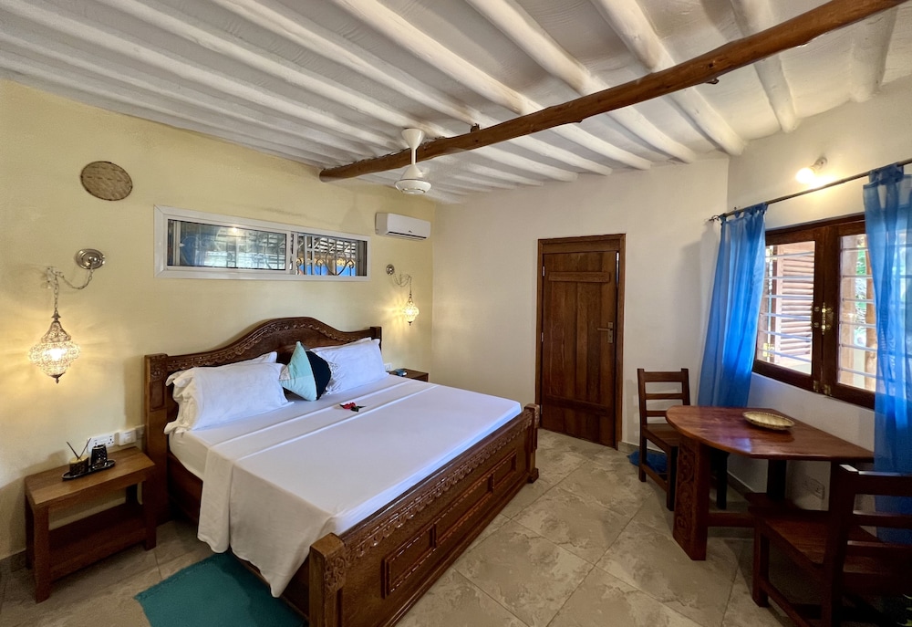 

Cagliari - Michamvi - Oleza Boutique Hotel