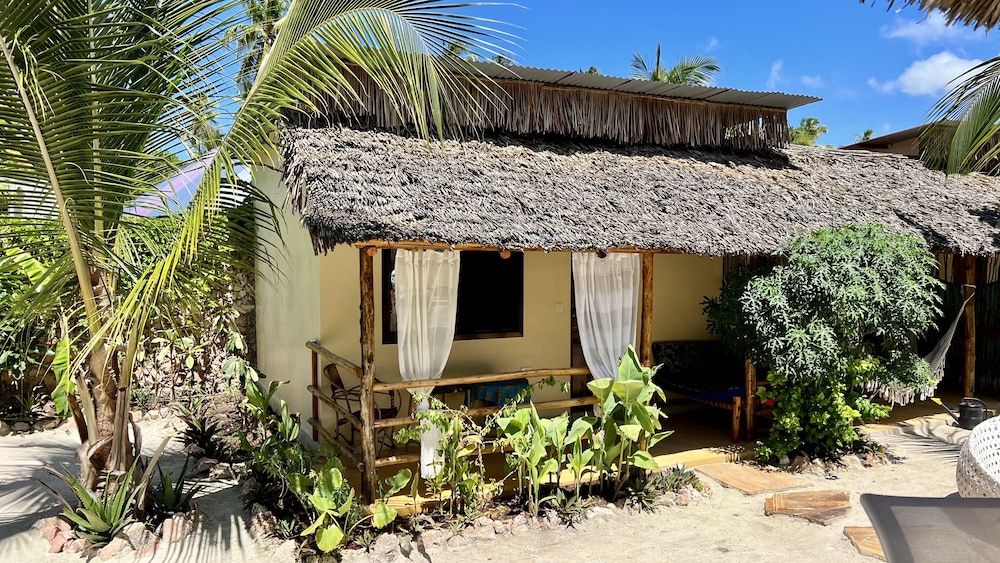 

Milano - Pingwe - Oleza Boutique Hotel