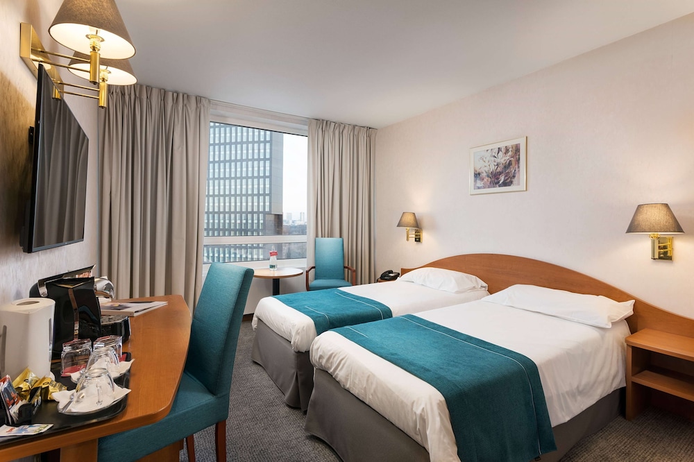 

Palermo - Otopeni - Ramada Bucharest Parc