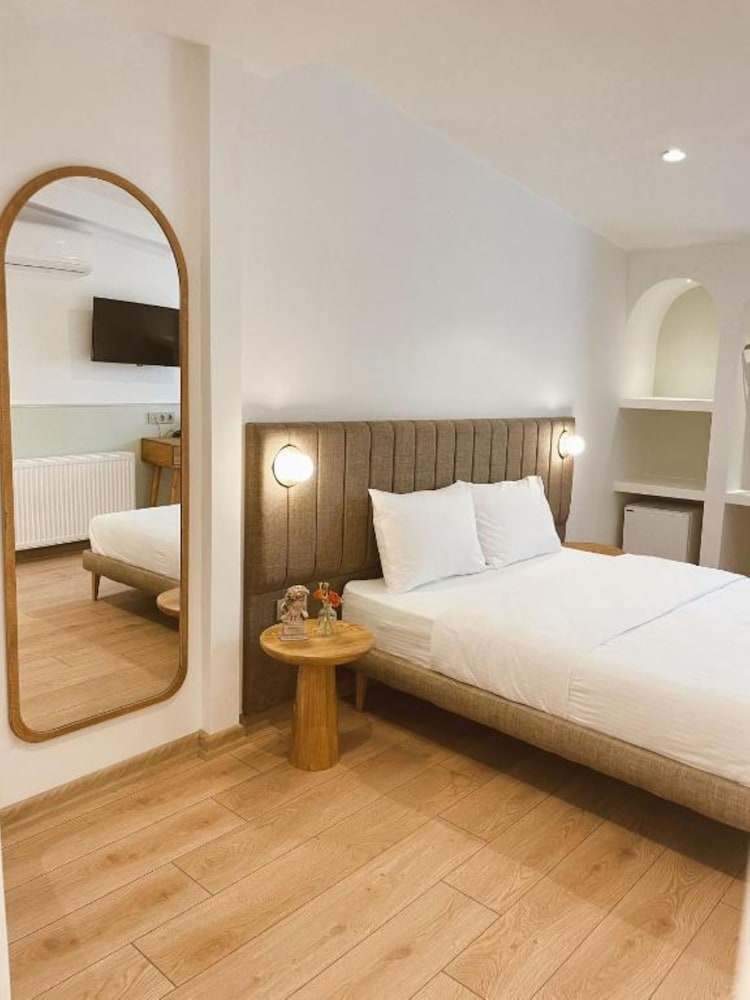 

Firenze - Istanbul, New Airport - Meshk Airport Hotel