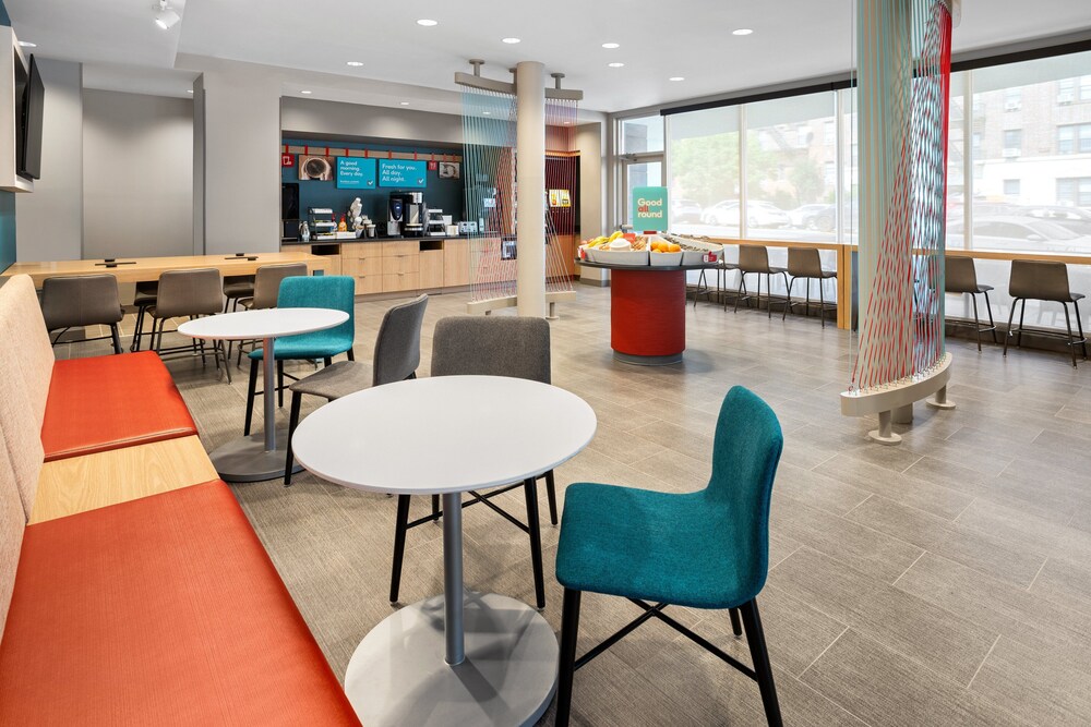 

Bologna - Bronx - avid hotel Brooklyn - Dyker Heights