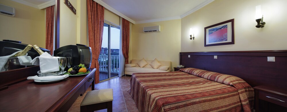 

Venezia - Tekirova - Larissa Sultan Beach - All Inclusive