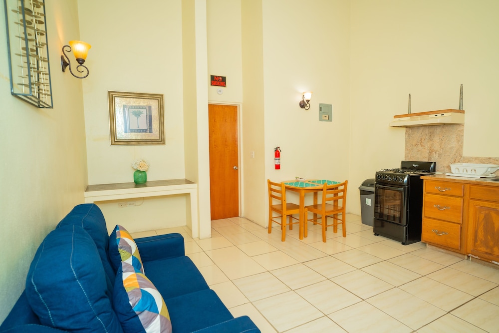 

Venezia - St. John's - Connie's Comfort Suites
