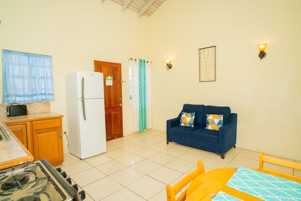 

Milano - St. John's - Connie's Comfort Suites
