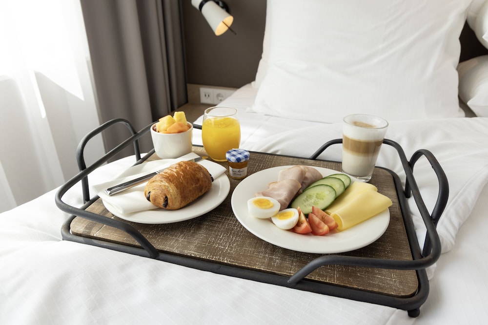 

Napoli - Eindhoven - Holiday Inn EINDHOVEN AIRPORT