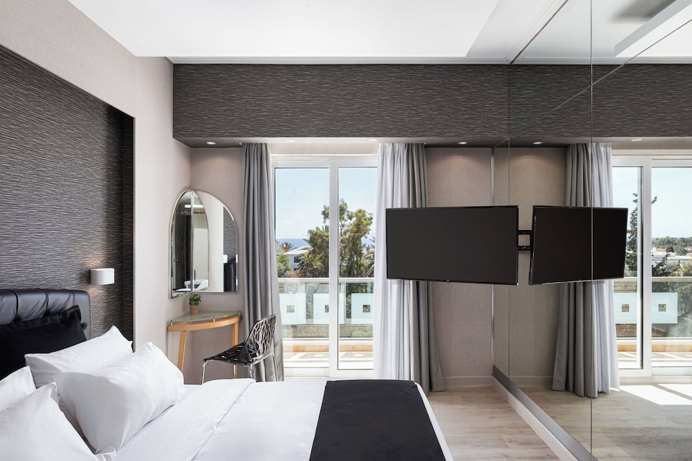 

Venezia - Vouliagmeni - Kreoli Hotel