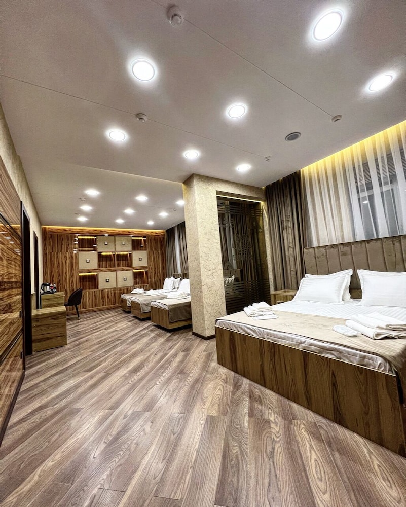 

Roma - Tashkent - AL ARDA HYATT