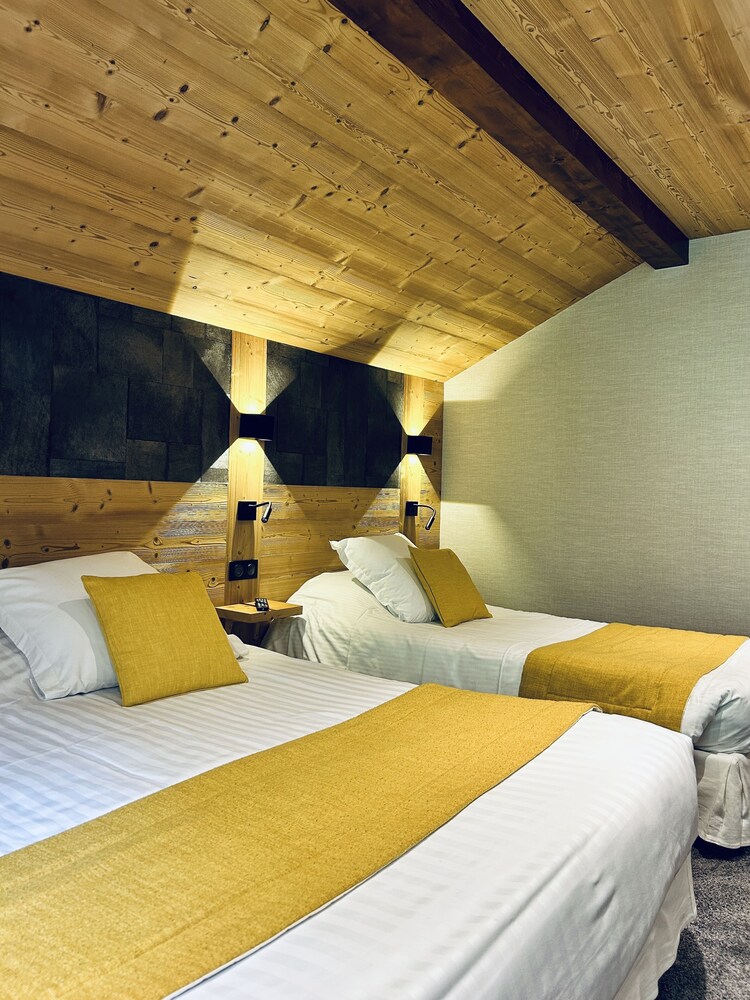 

Milano - Champéry - Hameau des Prodains - Hôtel