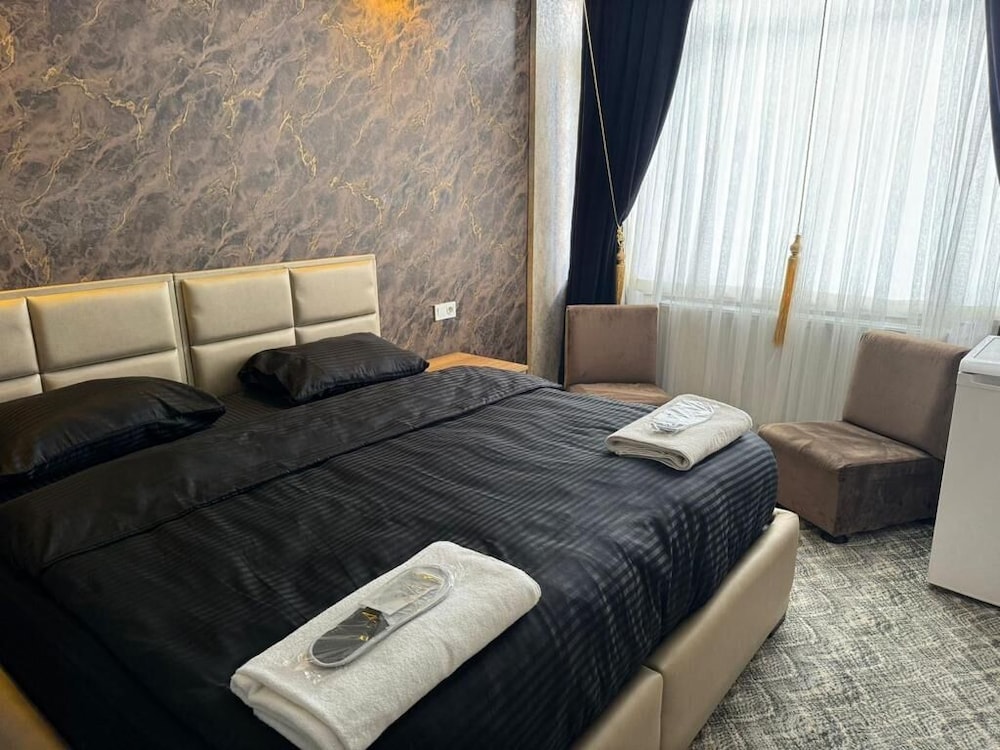 

Milano - Ankara - ÇANKAYA SUIT HOTEL