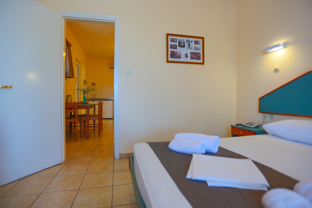 

Roma - Ialyssos - Filoxenia Hotel Apartments