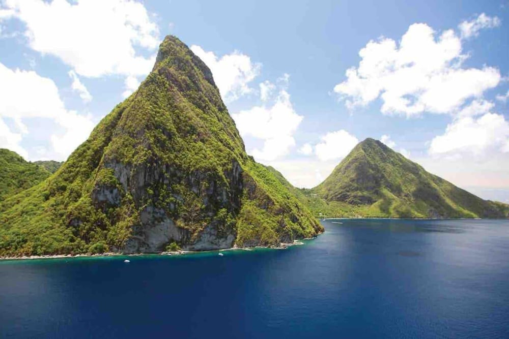 

Milano - Soufriere - Story Villa, 2 Bedrooms With Mountain & Ocean View