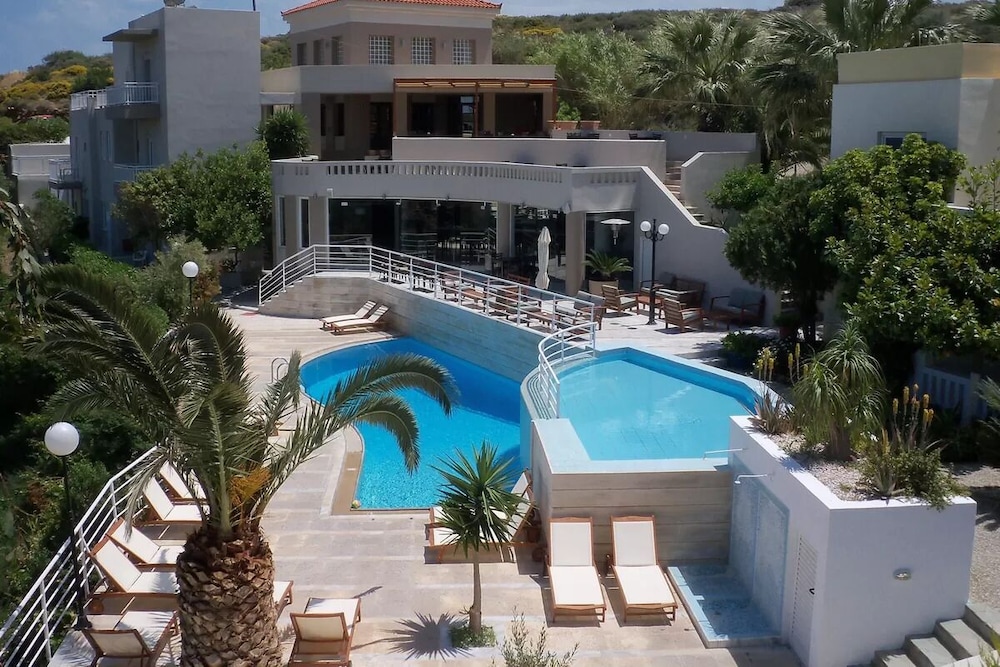 

Verona - Agia Pelagia - Creta - Pelagia Bay Hotel