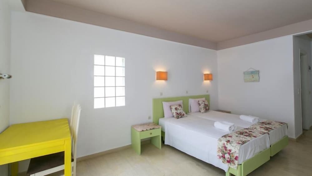 

Venezia - Agia Pelagia - Creta - Pelagia Bay Hotel