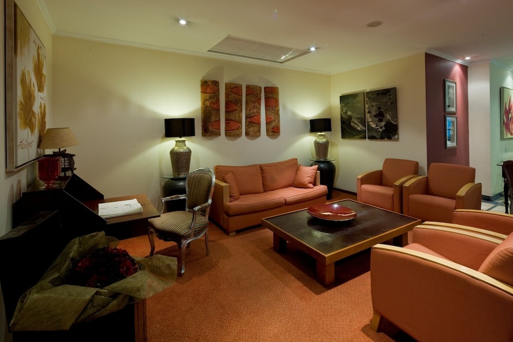 

Milano - Câmara de Lobos - Hotel Orquidea