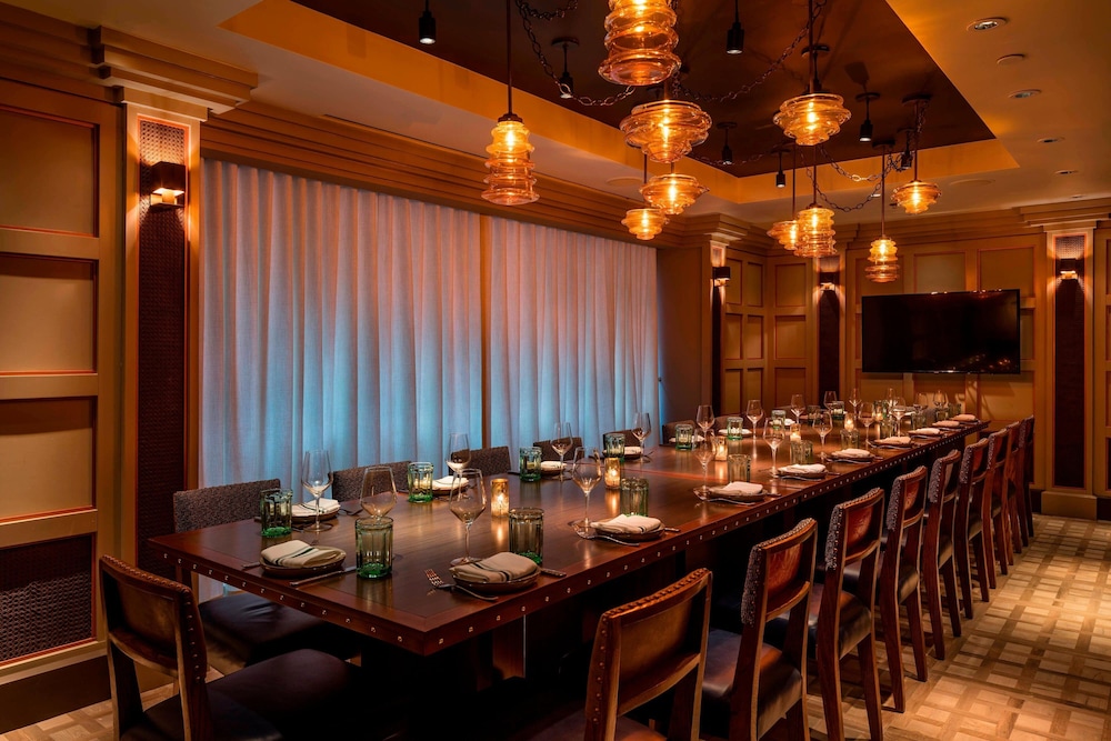 

Verona - Long Island City - MOXY NYC Times Square
