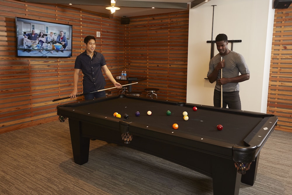 

Catania - Brooklyn (NY) - Mint House at 70 Pine