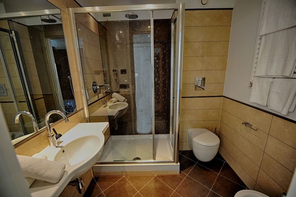 

Napoli - Viareggio - Hotel Viareggio