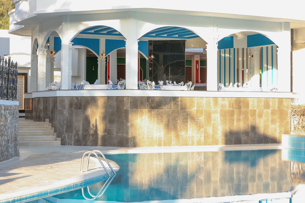 

Milano - Güvercinlik - Green Bay Resort & Spa