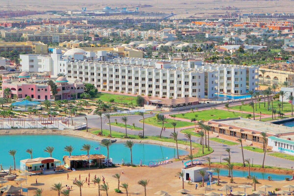 

Catania - Sahl Hasheesh - White Valley Palace