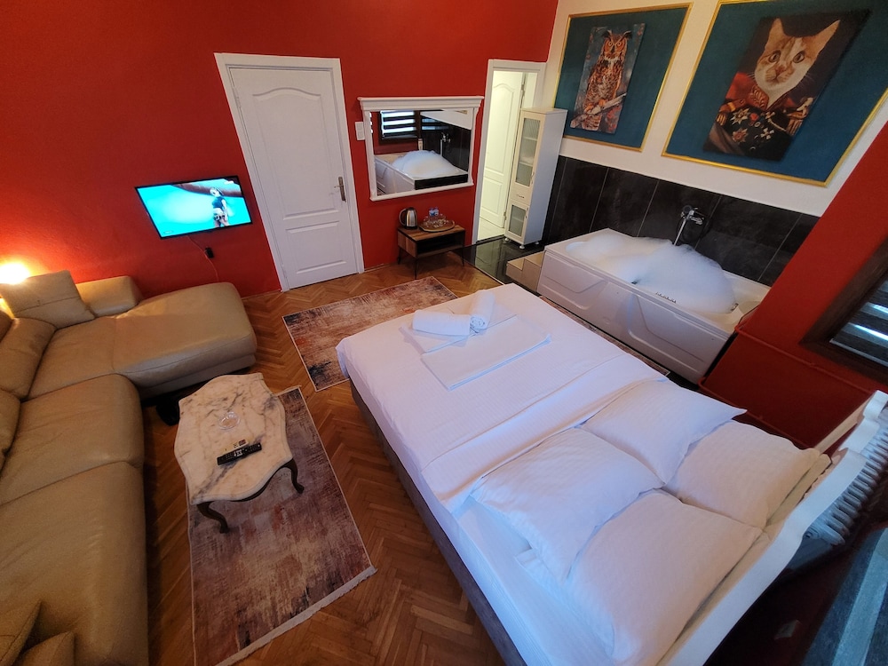 

Milano - Bursa - Sarı Köşk Butik Otel
