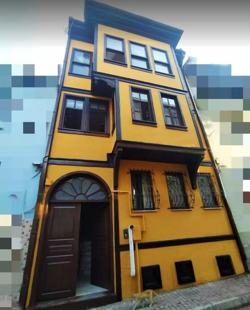 

Milano - Bursa - Sarı Köşk Butik Otel