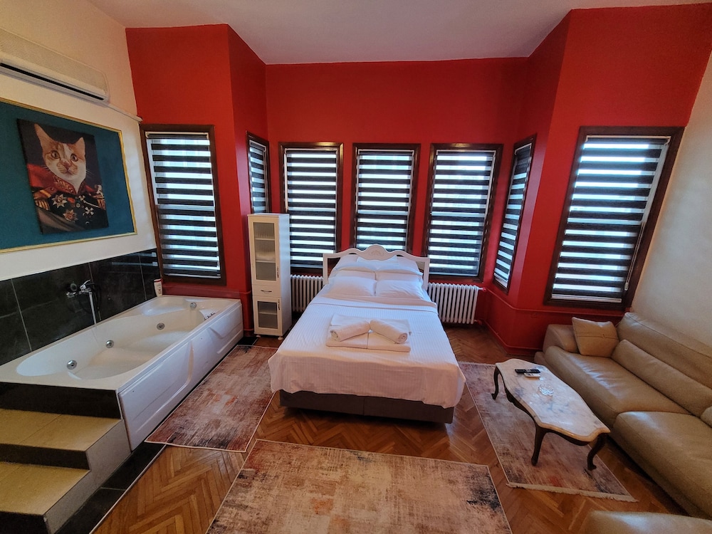 

Milano - Bursa - Sarı Köşk Butik Otel