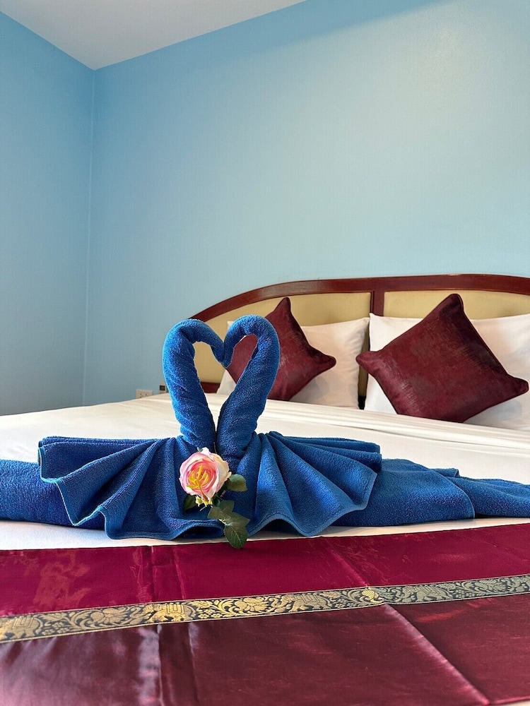 

Milano - Nai Harn Beach - Mala Hotel