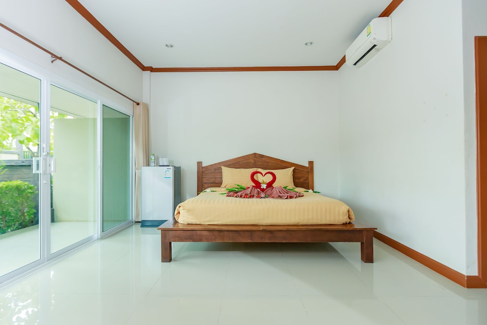 

Napoli - Khlong Thom - Saline Hot Spring Resort