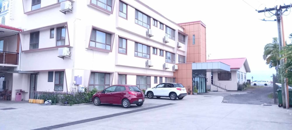 

Milano - Apia - Tauese Seaview Hotel