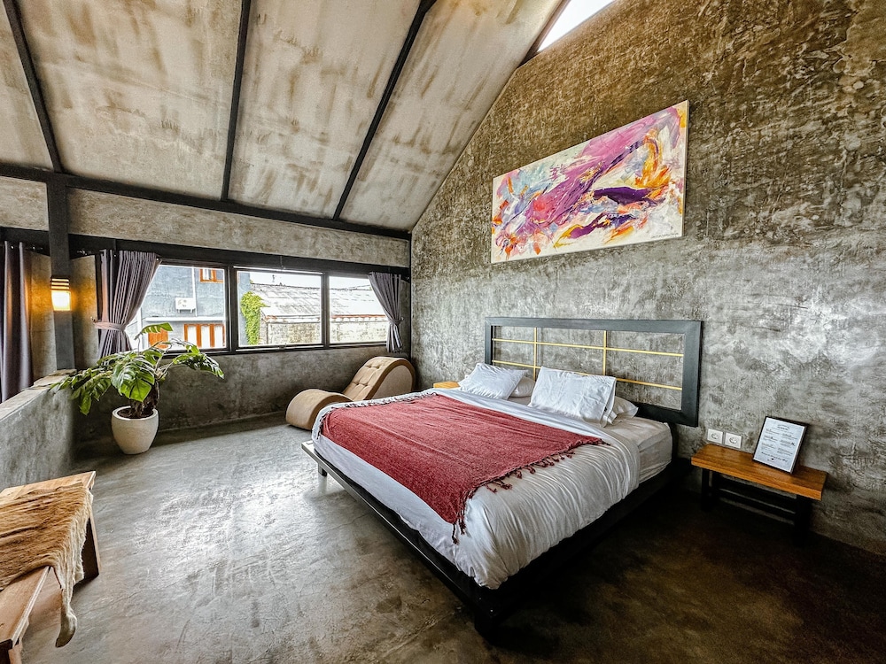 

Firenze - Lovina - EJ House
