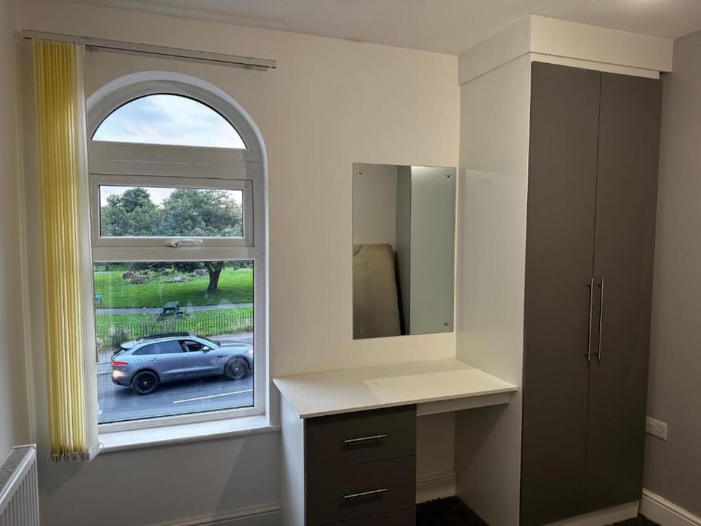 

Napoli - Manchester - OYO Cheetham Hill Guest House