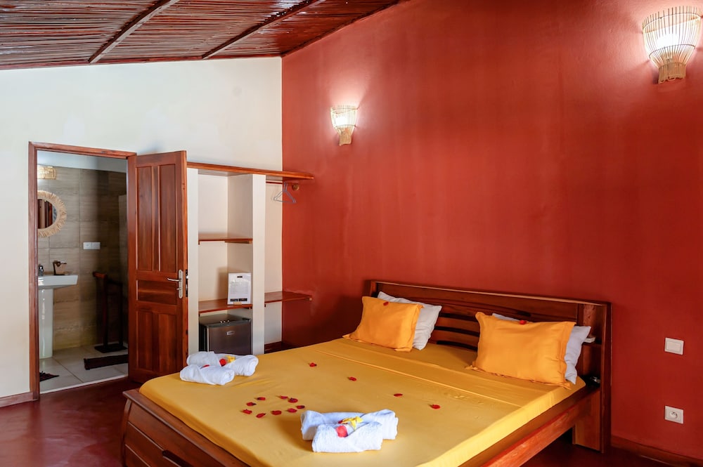 

Roma - Madagascar, Oceano Indiano - BLUE SKY RESORT