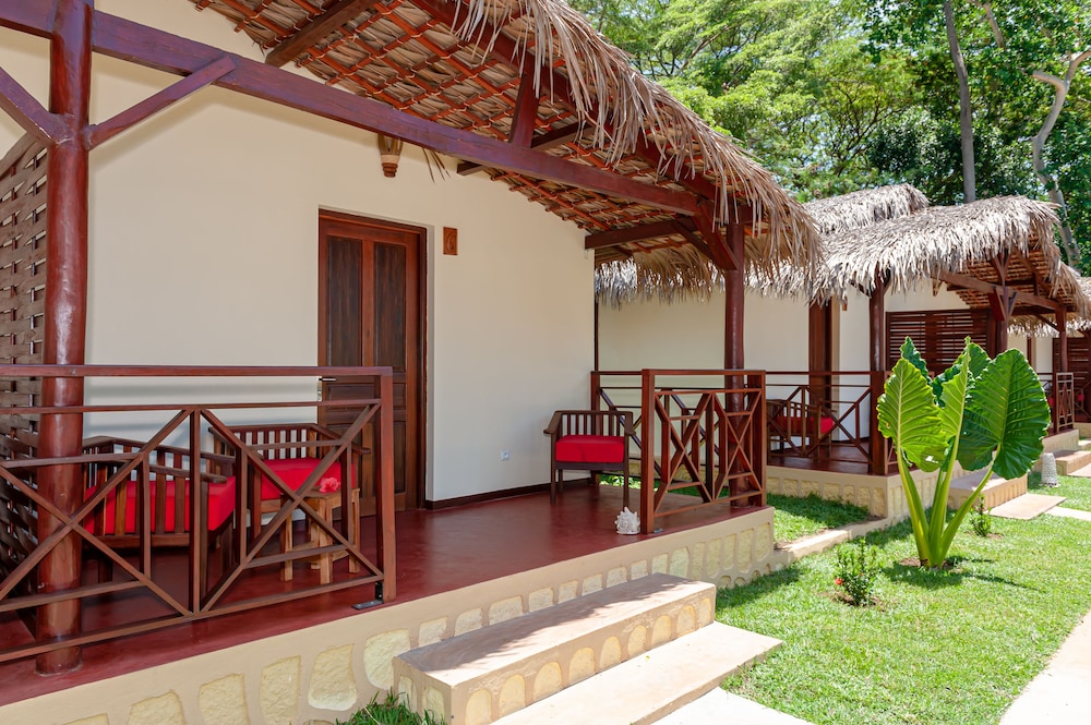 

Roma - Nosy Be - BLUE SKY RESORT