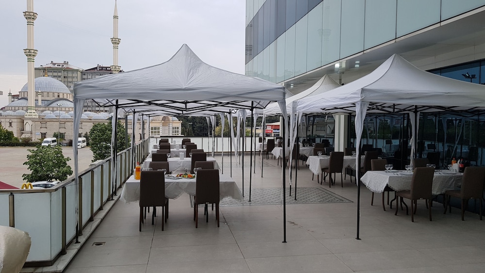 

Bari - Büyükçekmece - Sarissa Hotel