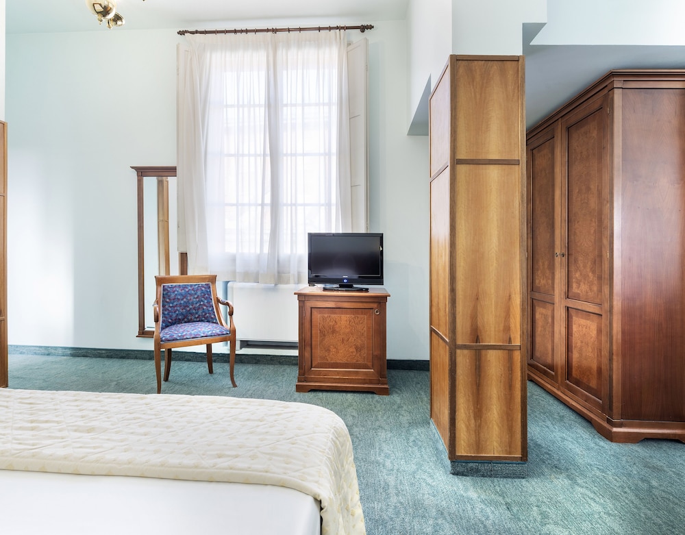 

Catania - Bologna - Hotel Palace Bologna Centro