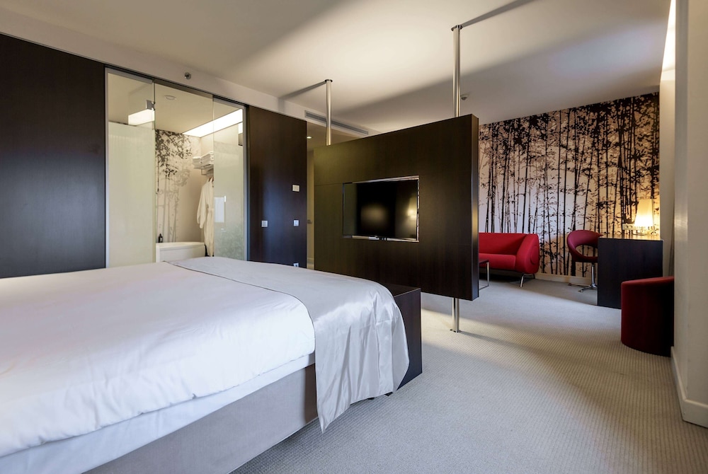

Pescara - Otopeni - Ramada Plaza By Wyndham Bucharest Convention Center