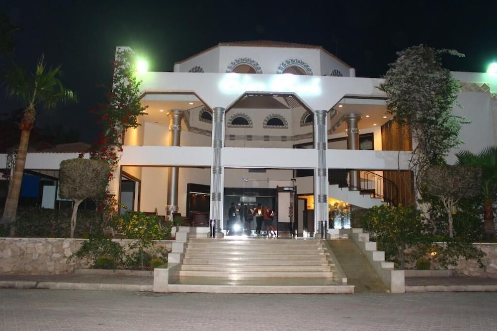 

Olbia - Sharm El Sheikh - Eden Rock Hotel Namaa Bay