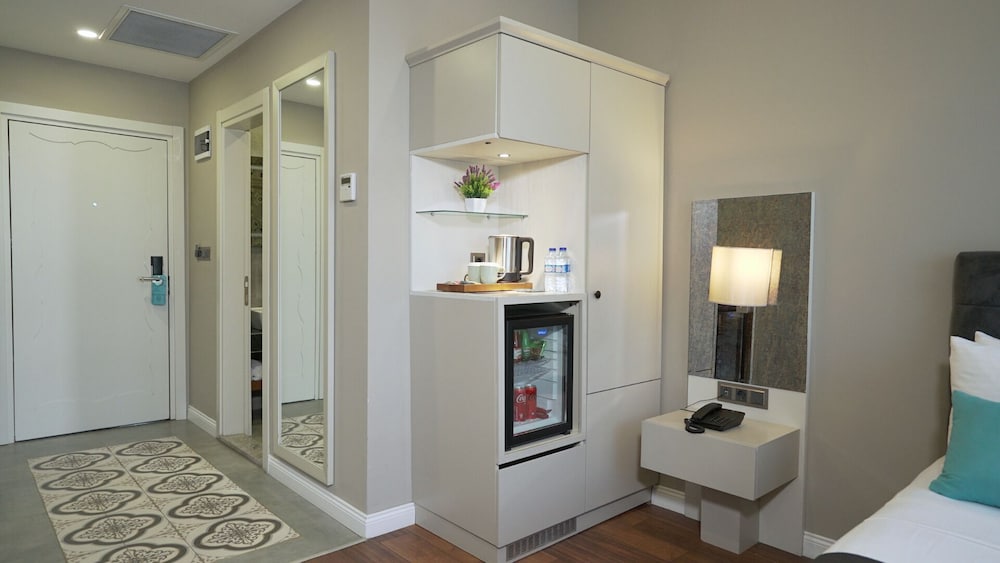 

Bari - Istanbul, New Airport - Homey AirPort Hotel