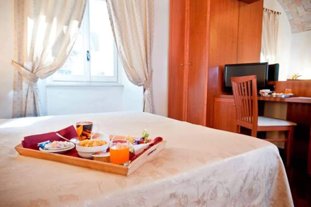 

Venezia - Roma - Hotel Priscilla