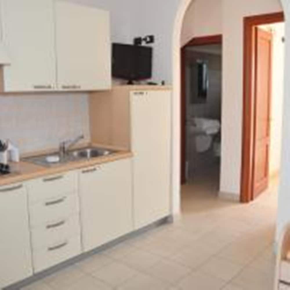 

Roma - Torre dell'Orso - Residence - Blu Mare Alimini
