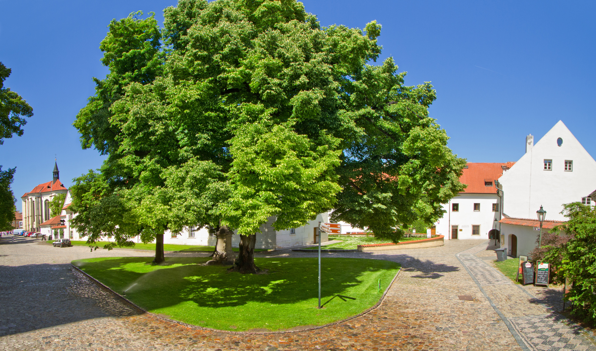

Bologna - Praga, Aeroporto Václav Havel - Monastery Hotel