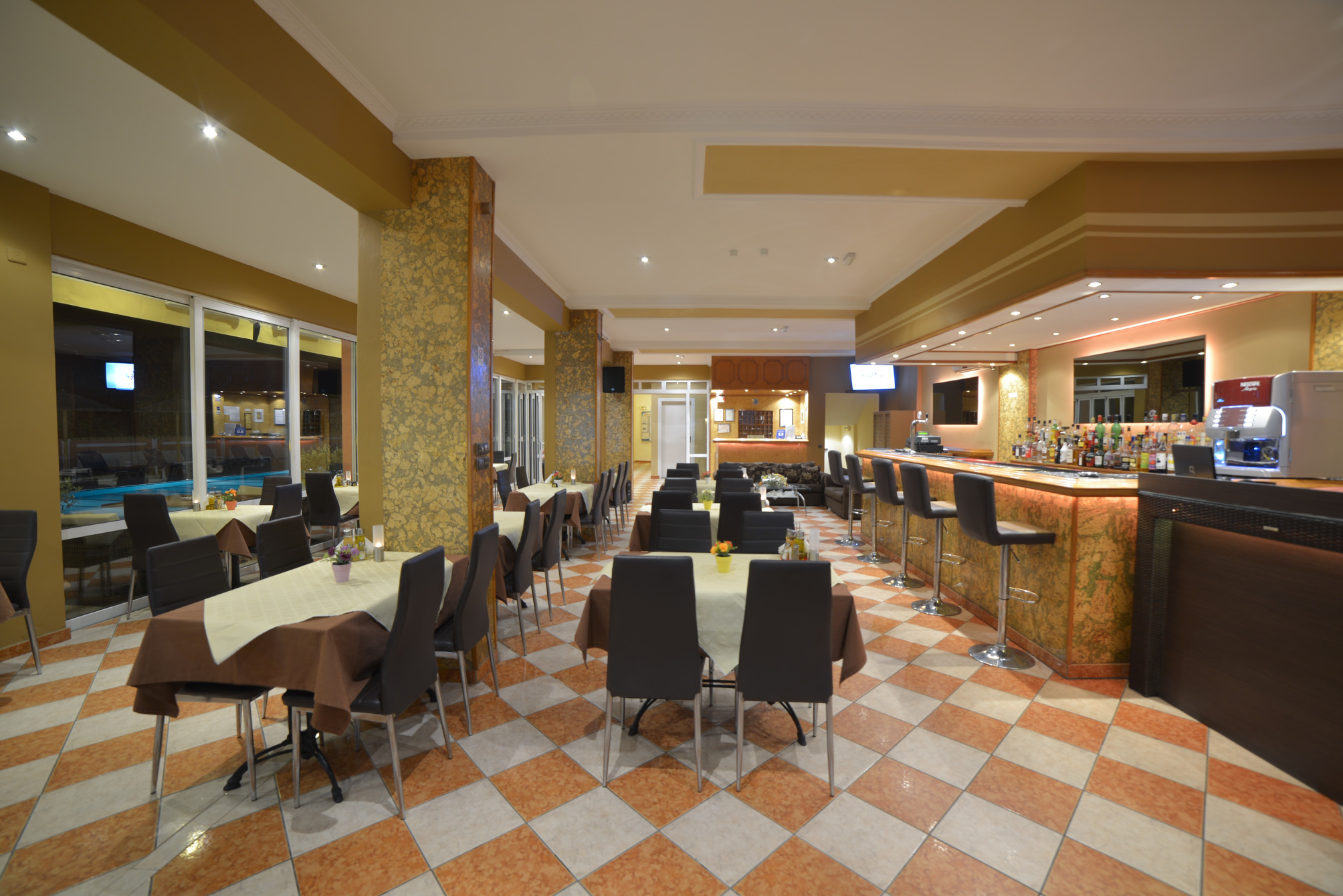 

Bologna - Roda, Corfù - Angelina Hotel & Apartments
