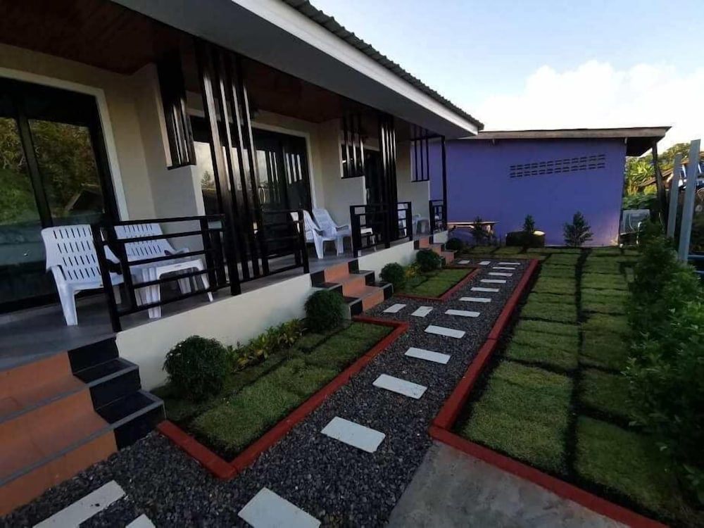 

Milano - Koh Lanta - Laila place 1415