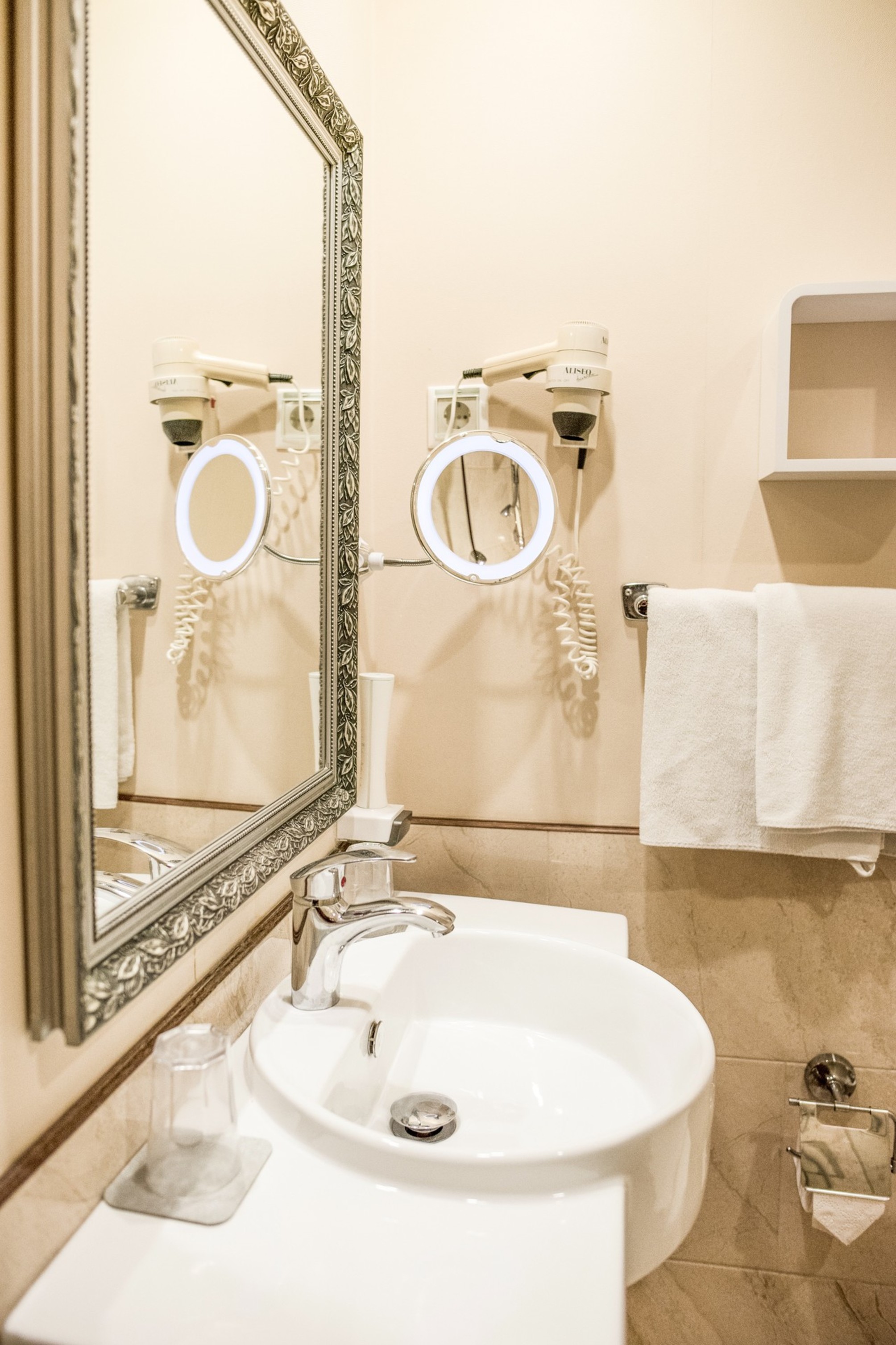 

Ancona - Budapest - Gold Hotel Budapest