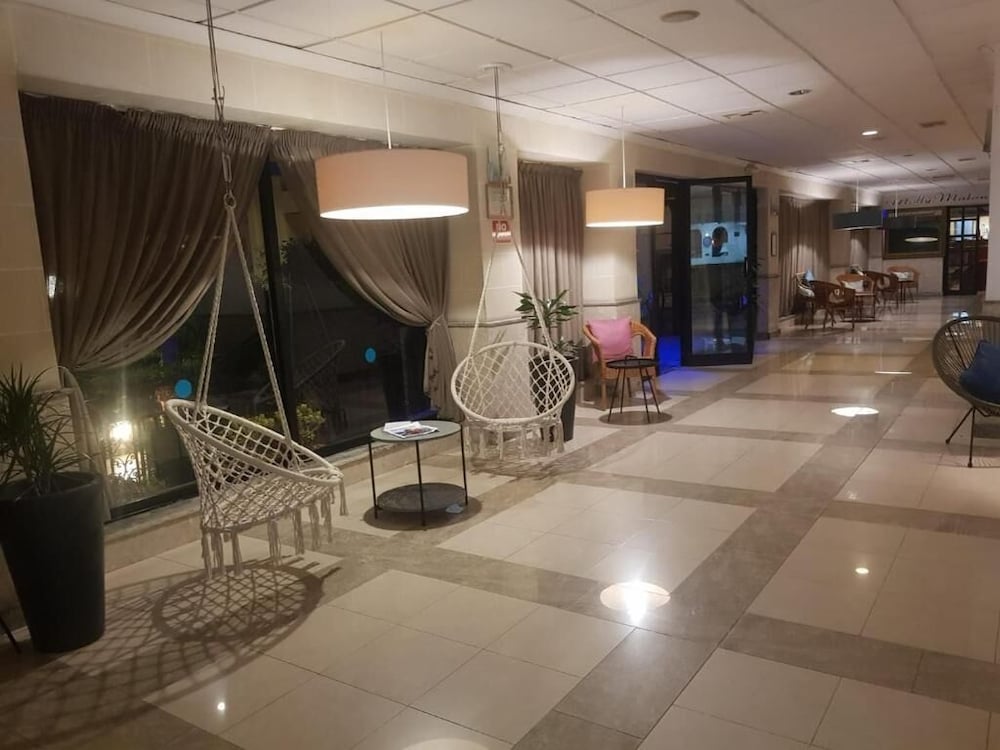 

Pescara - Mġarr - The San Anton Hotel