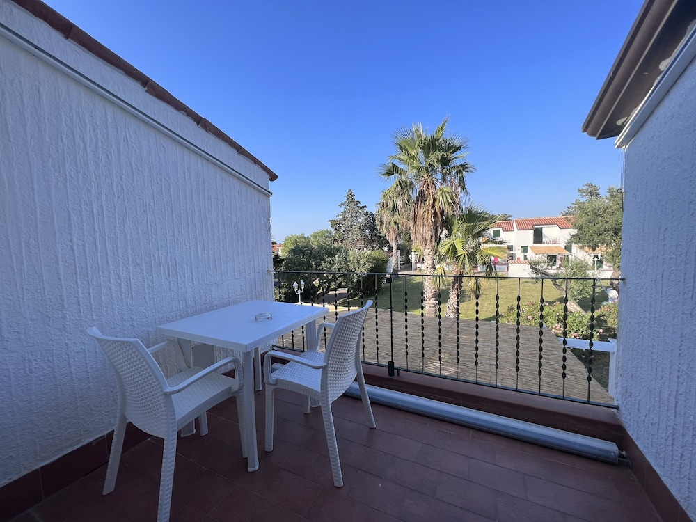 

Roma - Campofelice di Roccella - Cefalu Resort - Sporting Club