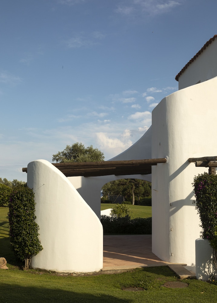 

Firenze - Golfo Aranci - Romazzino, A Belmond Hotel, Costa Smeralda